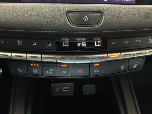 Used 2020 Cadillac XT4 Sport FWD image 31