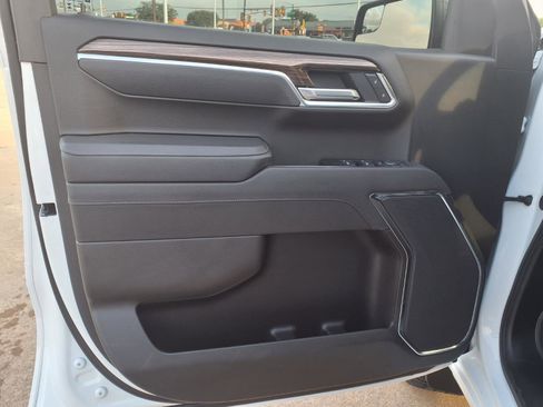 Used 2025 Chevrolet Silverado 1500 LT Trail Boss w/ Protection Package AWD/4WD image 25
