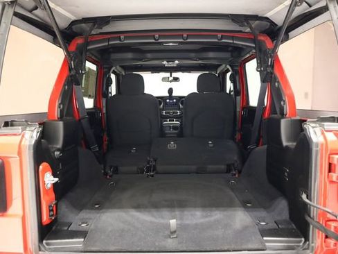 Used 2022 Jeep Wrangler Unlimited Sport AWD/4WD image 33