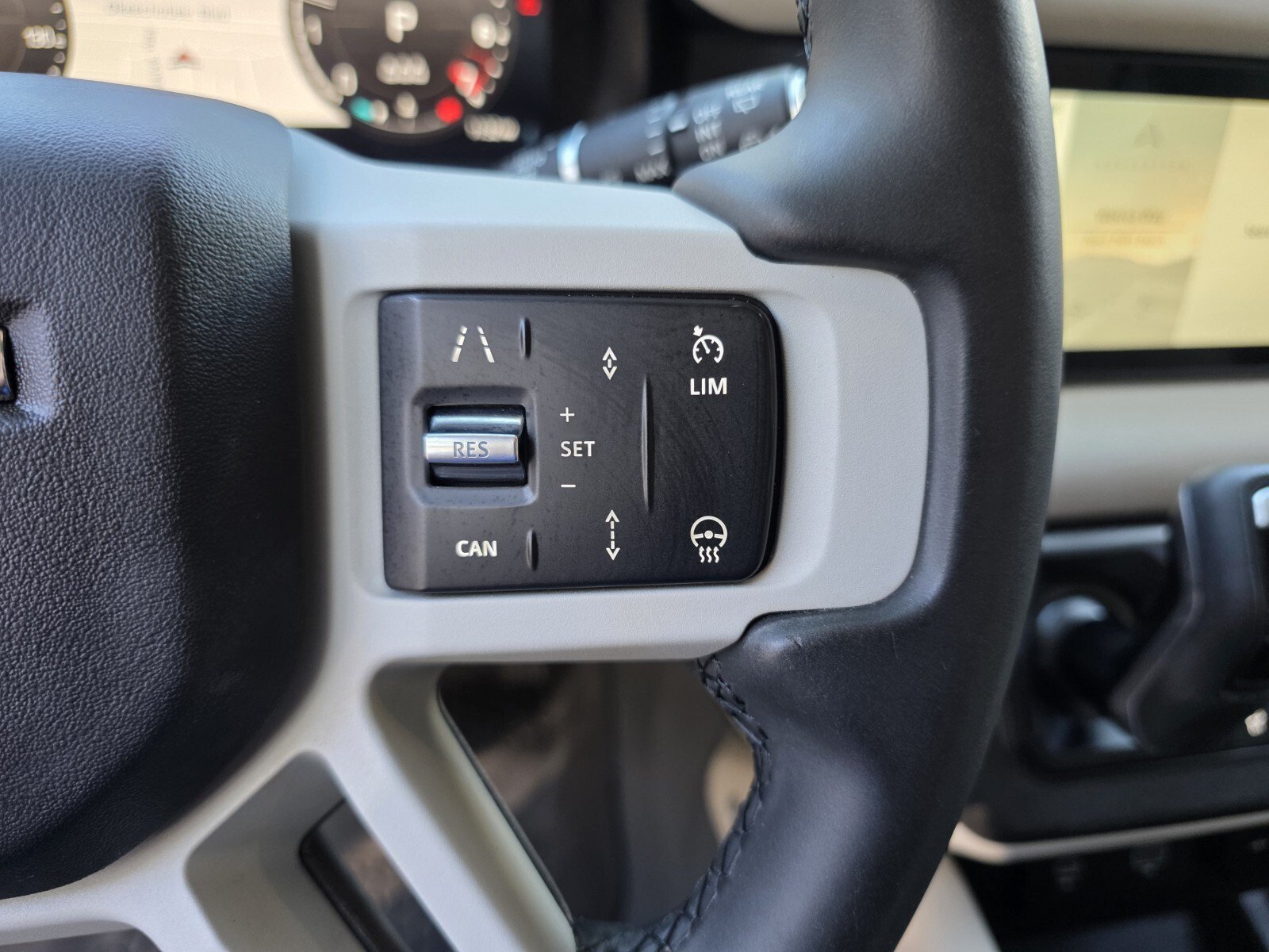 Certified 2024 Land Rover Defender 110 S AWD/4WD image 21