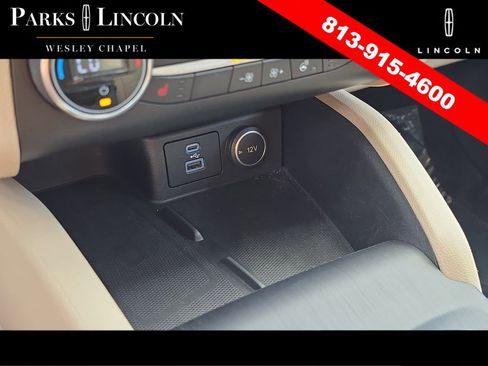 Used 2020 Ford Escape Titanium FWD image 25