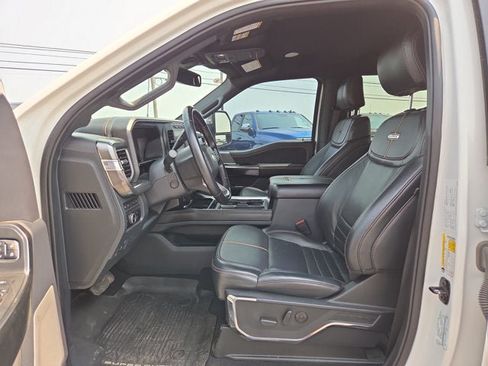Used 2024 Ford F250 Platinum AWD/4WD image 10