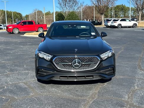 Certified 2025 Mercedes-Benz E 350 4MATIC Sedan image 2