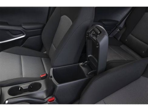 Used 2025 Kia Soul LX FWD image 16