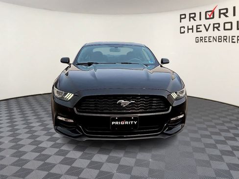 Used 2015 Ford Mustang Coupe RWD image 3