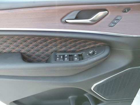 New 2025 Jeep Grand Cherokee Summit w/ Obsidian Package image 17