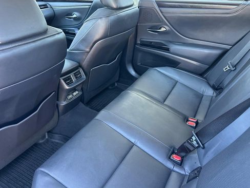 Used 2025 Lexus ES 300h ES 300h image 28