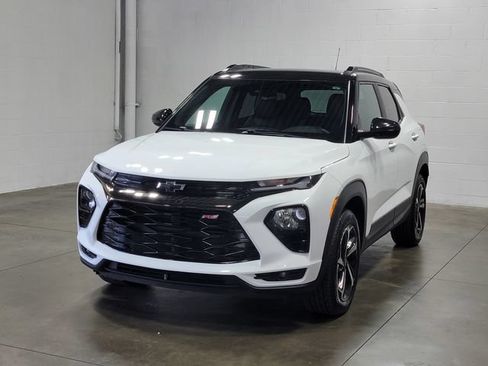 Used 2023 Chevrolet TrailBlazer RS AWD/4WD image 2