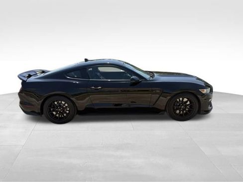Used 2020 Ford Mustang Shelby GT350 w/ Technology Package RWD image 3