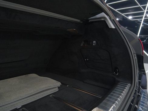 Used 2022 Mercedes-Benz Maybach GLS 600 4MATIC image 43