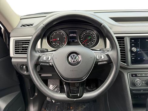 Used 2020 Volkswagen Atlas SE FWD image 12