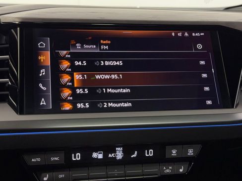 Used 2024 Audi Q4 e-tron Prestige AWD/4WD image 20
