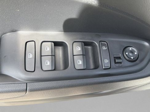 New 2026 Hyundai Venue SEL FWD image 23