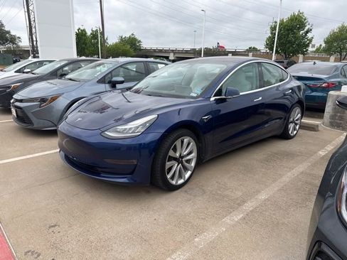 Used 2018 Tesla Model 3 Long Range image 1