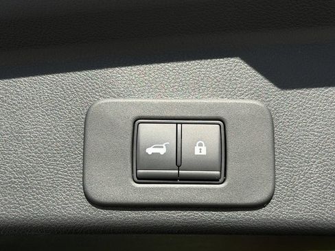 Certified 2025 Nissan Murano SV AWD/4WD image 26