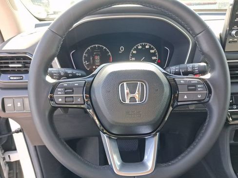 Used 2025 Honda Pilot EX-L image 15