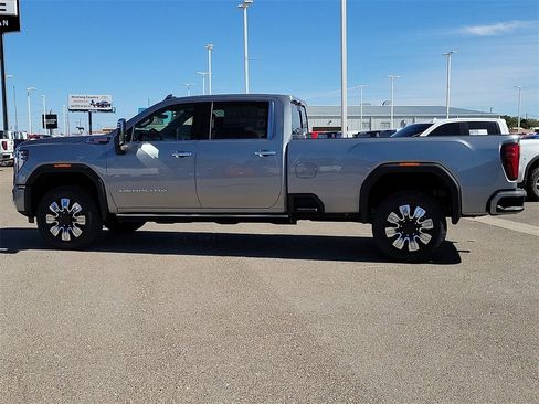 New 2026 GMC Sierra 3500 Denali w/ Denali Reserve Package image 6