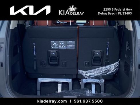 New 2026 Kia Carnival SX image 8