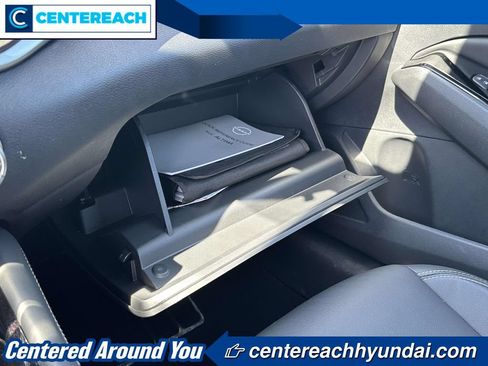 Used 2025 Nissan Altima 2.5 SL FWD image 33