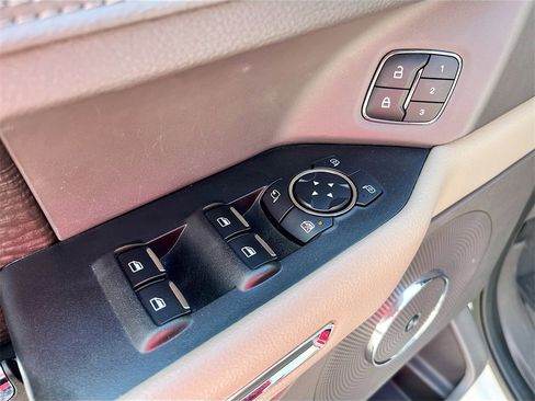 Used 2020 Ford Expedition Limited w/ Equipment Group 302A image 18