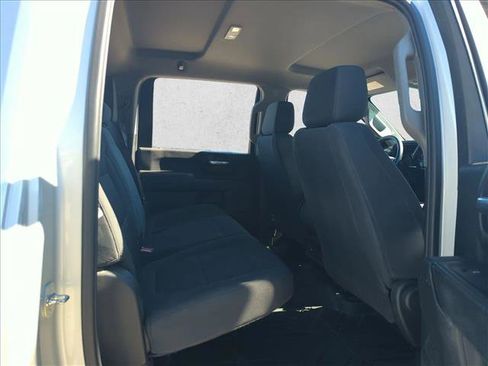 Used 2020 Chevrolet Silverado 2500 Custom w/ Custom Value Package image 15