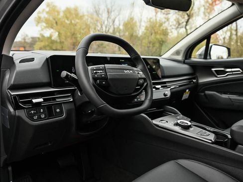 New 2026 Kia Sportage EX image 19