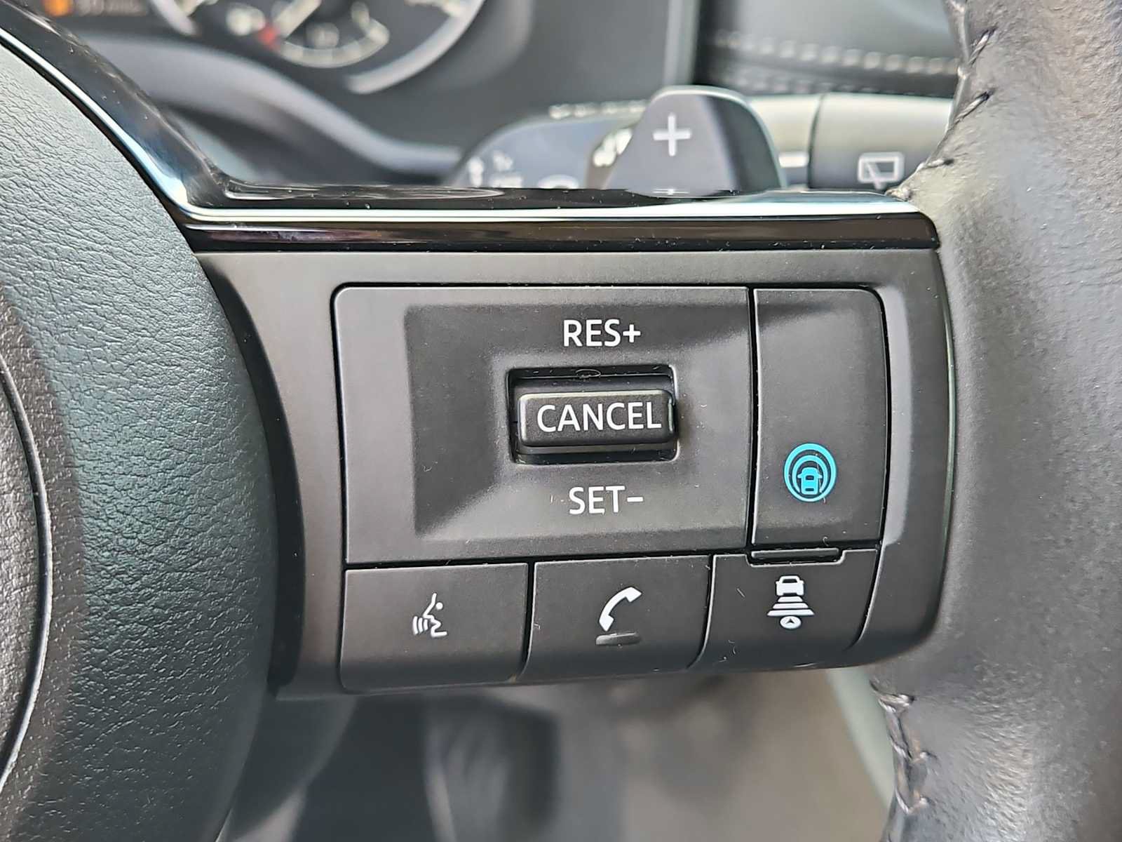 Used 2023 Nissan Rogue SV w/ SV Premium B Package FWD image 24
