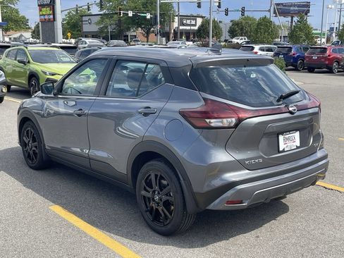 Used 2024 Nissan Kicks SV FWD image 5