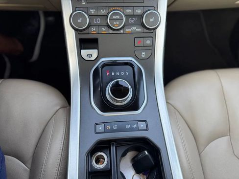 Used 2015 Land Rover Range Rover Evoque Pure Premium AWD/4WD image 51