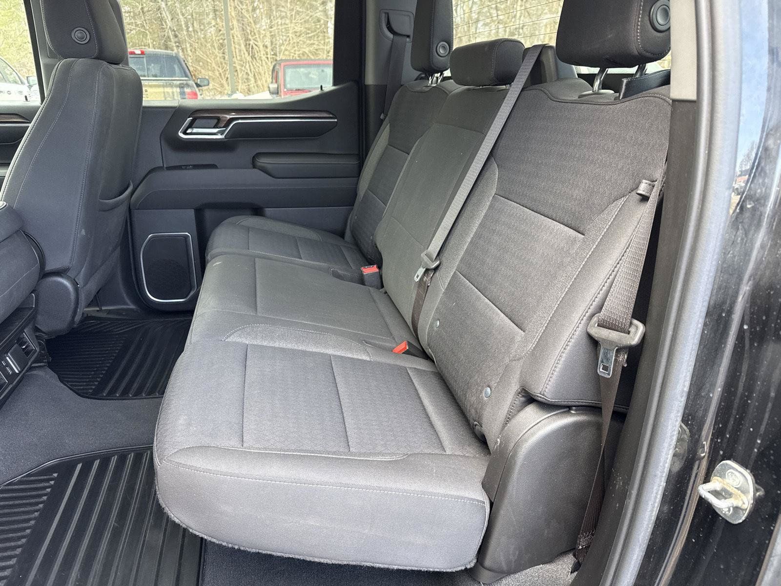Used 2022 Chevrolet Silverado 1500 RST w/ Z71 Off-Road Package AWD/4WD image 16