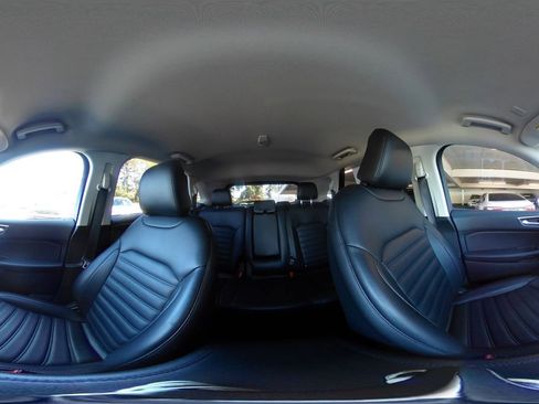 Used 2024 Ford Edge SEL image 42