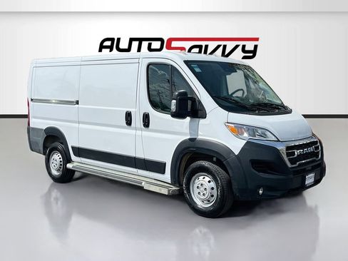 Used 2025 RAM ProMaster 2500 w/ U-Haul Equipment Group FWD image 1