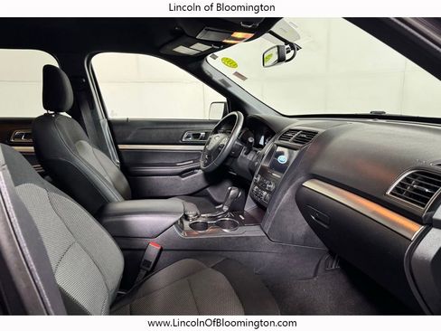 Used 2019 Ford Explorer XLT w/ Equipment Group 201A image 15