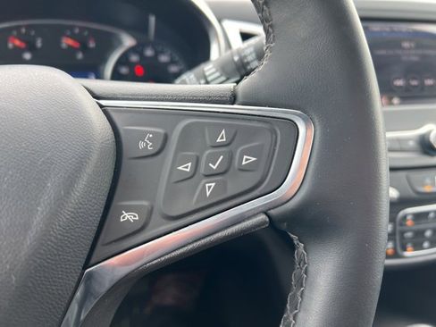 Used 2024 Chevrolet Equinox LT image 19