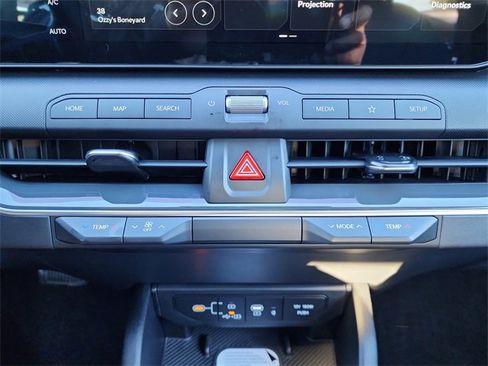 New 2025 Kia K4 EX image 21