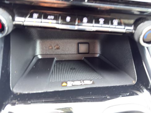 Certified 2024 Chevrolet Traverse LT image 21