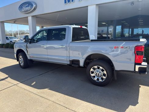 Used 2026 Ford F350 Lariat w/ Lariat Ultimate Package image 9