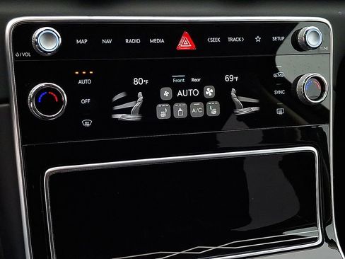 Used 2025 Genesis GV80 2.5T Standard image 20