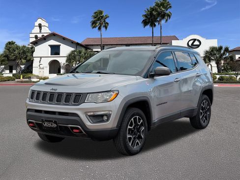 Used 2019 Jeep Compass Trailhawk AWD/4WD image 5