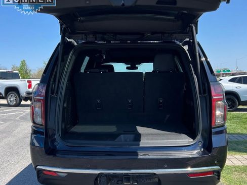 Used 2022 Chevrolet Tahoe LT w/ Luxury Package AWD/4WD image 28