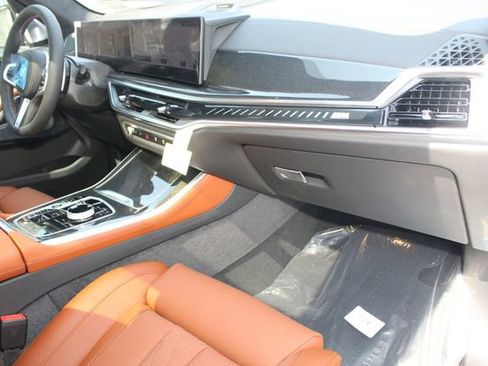 New 2026 BMW X5 M60i image 24
