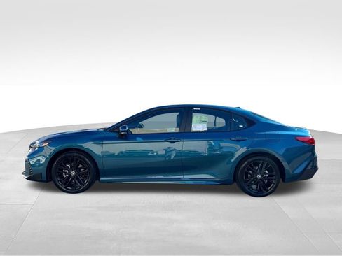 New 2026 Toyota Camry SE image 12