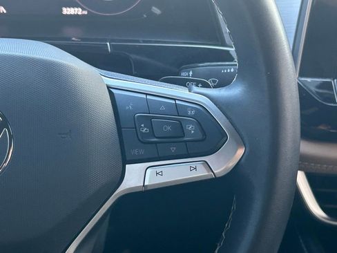 Used 2024 Volkswagen Atlas Cross Sport SE image 22