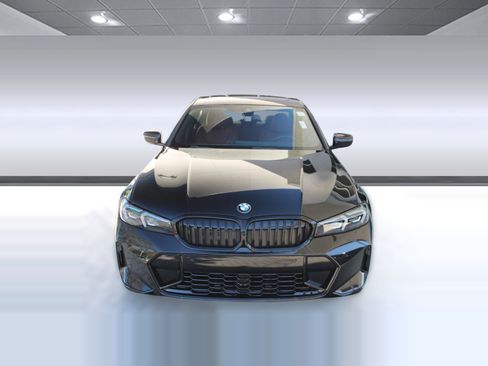 New 2026 BMW 330i xDrive Sedan w/ M Sport Package AWD/4WD image 6