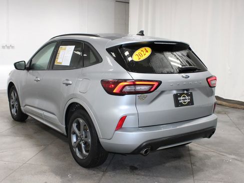 Used 2024 Ford Escape ST-Line image 7