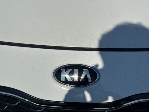 Used 2020 Kia Sportage LX image 13