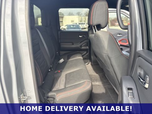 Used 2024 Nissan Frontier PRO-4X w/ Technology Package image 24