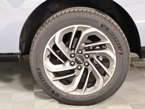 New 2026 Lincoln Navigator Reserve AWD/4WD image 21