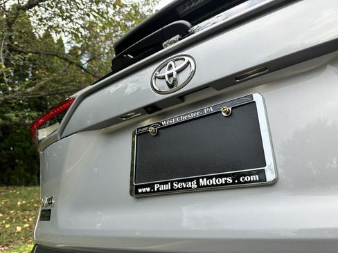 Used 2020 Toyota RAV4 XLE w/ Convenience Package AWD/4WD image 40