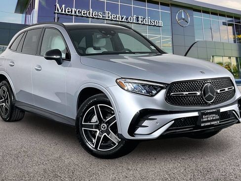 Used 2026 Mercedes-Benz GLC 300 4MATIC image 1